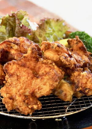 鶏の塩麹米粉唐揚