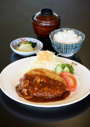 メンチカツ定食